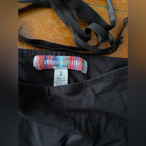 UO Tie Around Mini Skirt - Picture 6 of 6